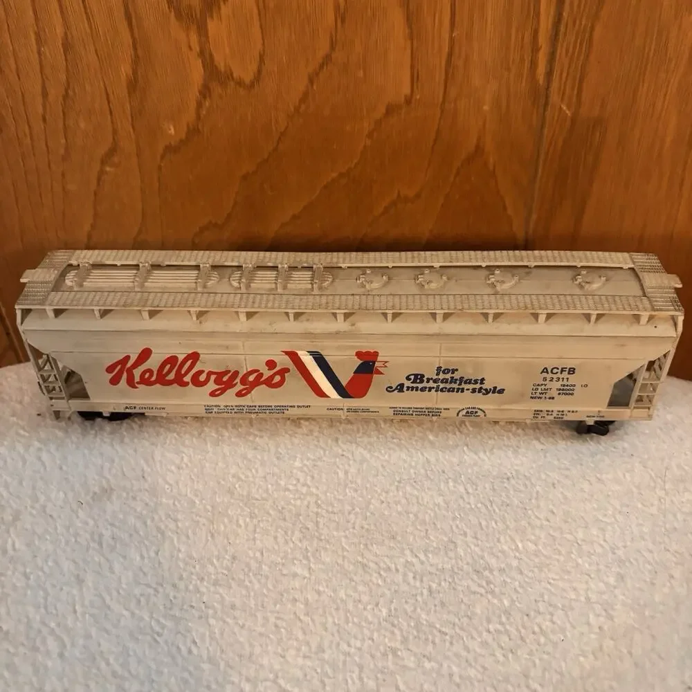 HO Scale Kellogg’s ACF Covered Hopper Freight Train Car Breakfast American Style